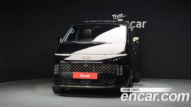 Hyundai Staria 2024 thumb 3