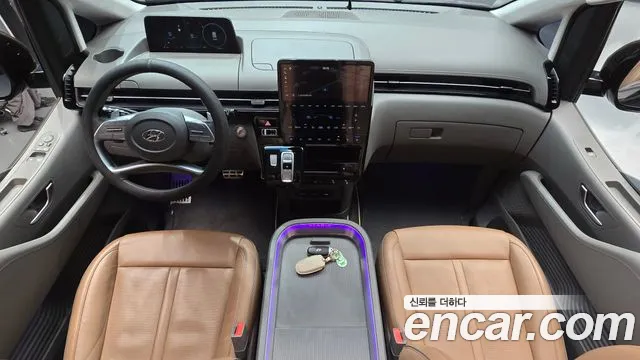 Hyundai Staria 2024 thumb 7
