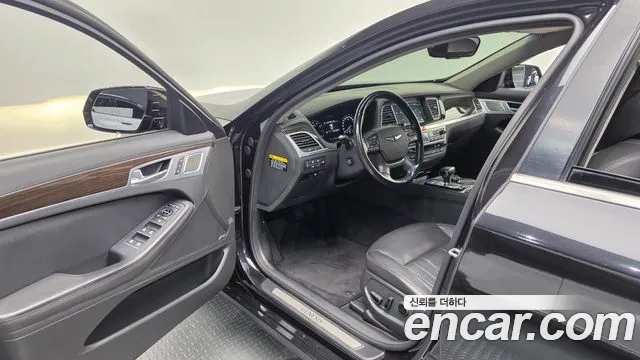 Genesis G80 2018 thumb 10