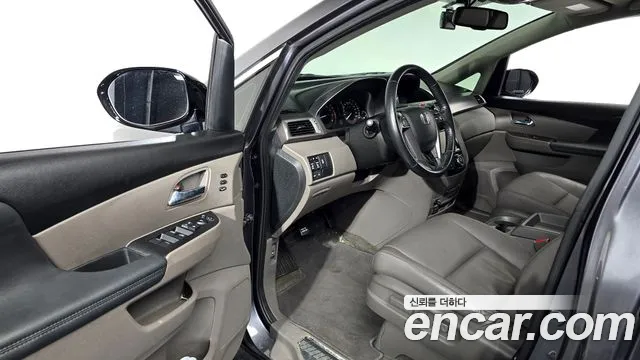 Honda Odyssey 2016 thumb 10