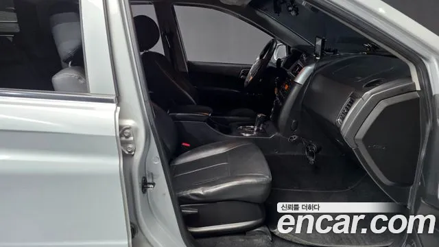 KG_Mobility_Ssangyong KORANDO 2016 thumb 11