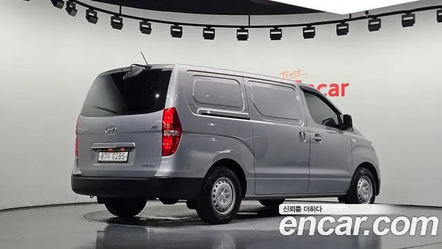 Hyundai Starex 2019 thumb 2