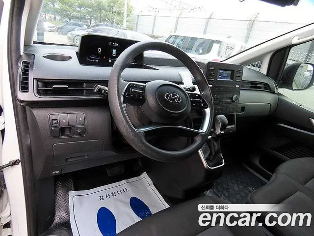 Hyundai Staria 2021 thumb 7