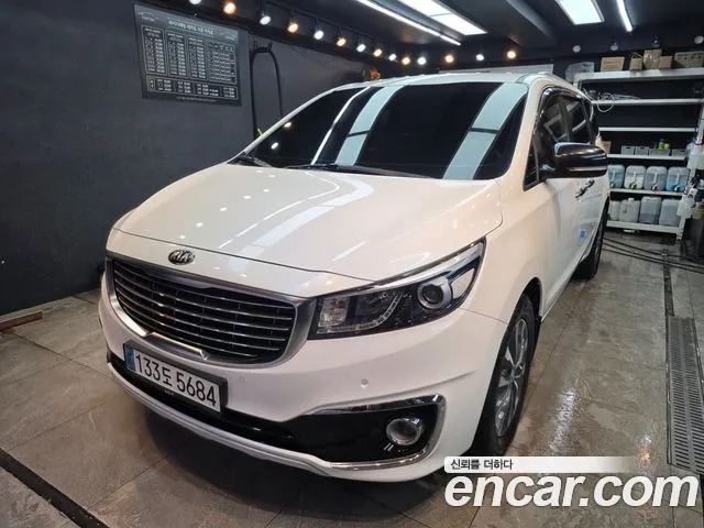 Kia Carnival 2016 thumb 2