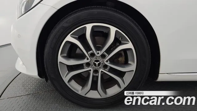Mercedes-Benz C-Класс 2017 thumb 5