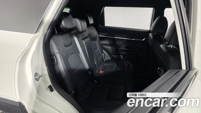 KG_Mobility_Ssangyong Torres 2022 thumb 10