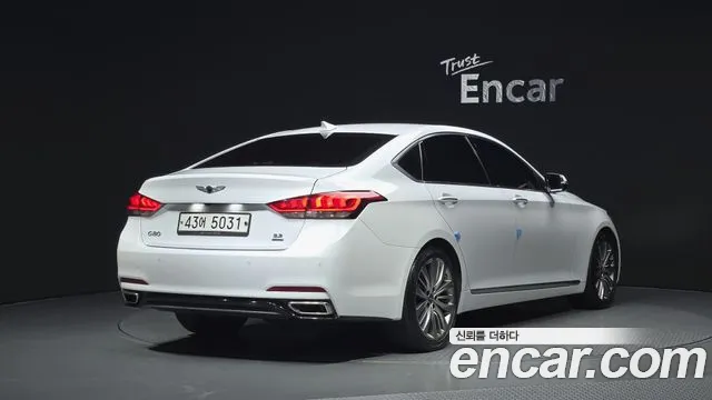 Genesis G80 2017 thumb 2