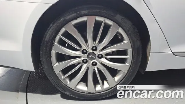 Genesis G80 2017 thumb 5