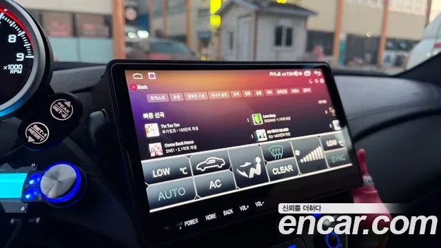 Hyundai Genesis 2012 thumb 9