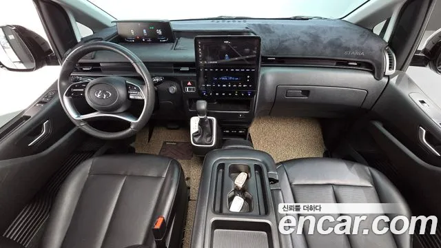 Hyundai Staria 2023 thumb 7