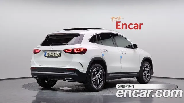 Mercedes-Benz GLA 2022 thumb 2
