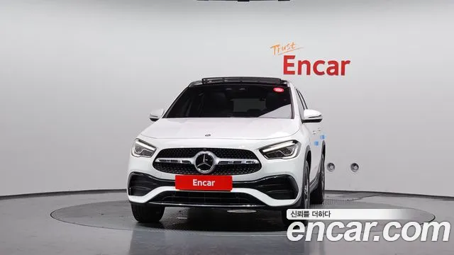 Mercedes-Benz GLA 2022 thumb 3