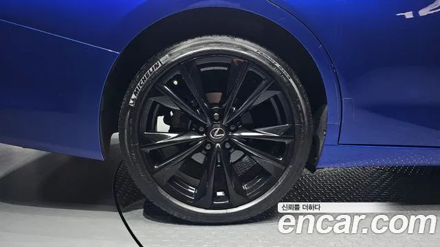 Lexus ES 2022 thumb 4