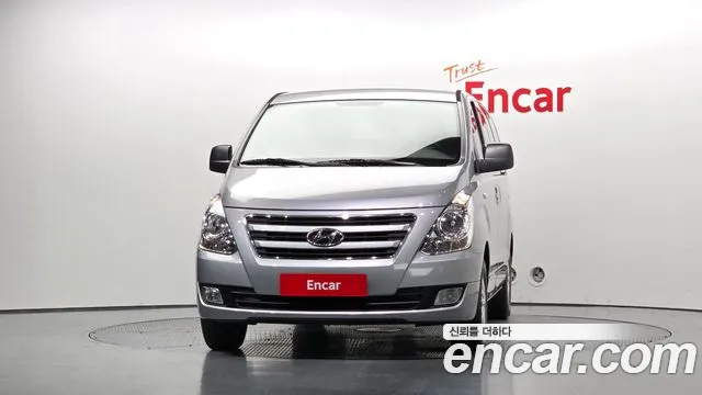 Hyundai Starex 2017 thumb 3