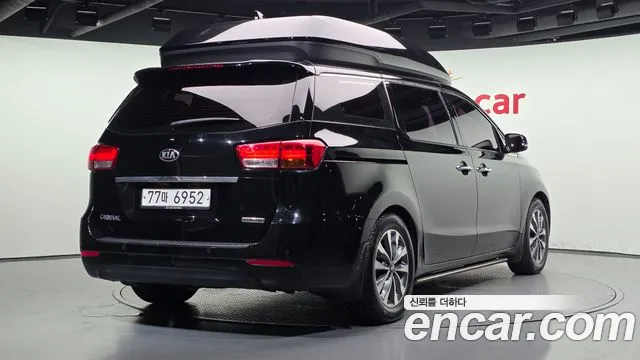 Kia Carnival 2014 thumb 2