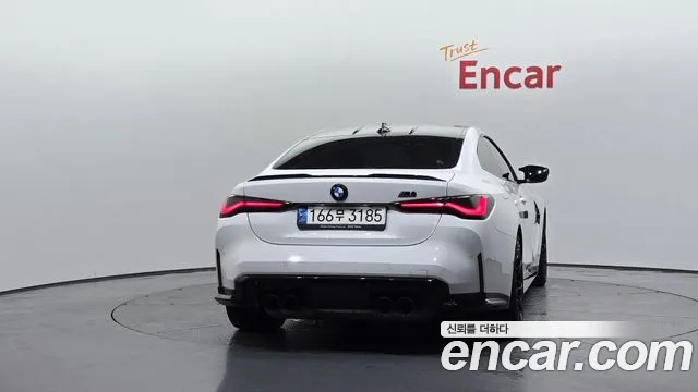 BMW M4 2021 thumb 3