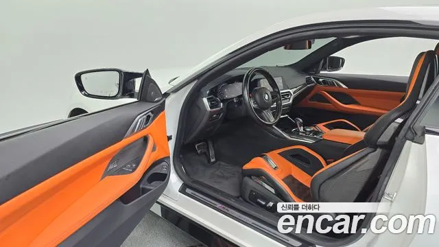 BMW M4 2021 thumb 9