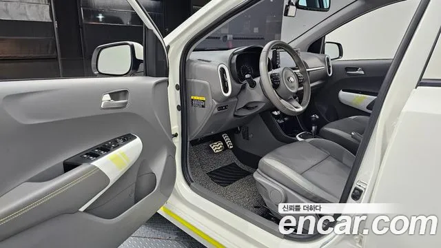 Kia Morning 2018 thumb 10