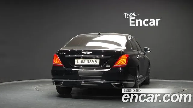 Genesis G90 2016 thumb 4