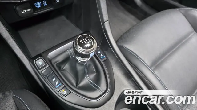 Hyundai Veloster 2019 thumb 9
