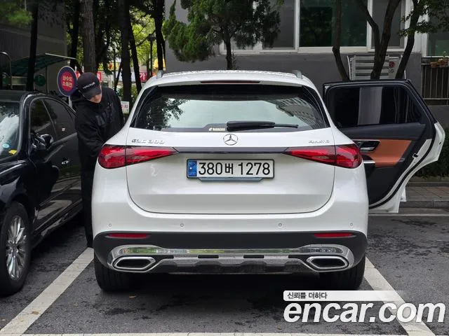 Mercedes-Benz GLC 2024 thumb 9