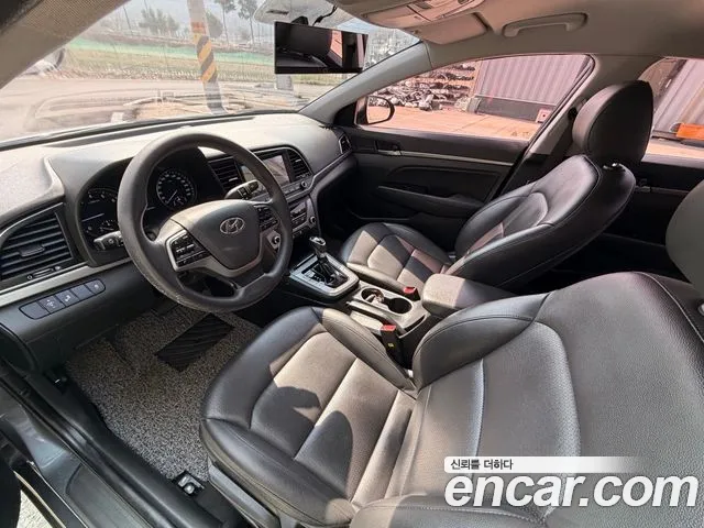Hyundai Avante 2017 thumb 7