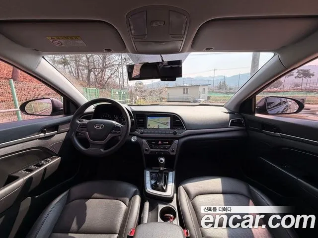 Hyundai Avante 2017 thumb 8