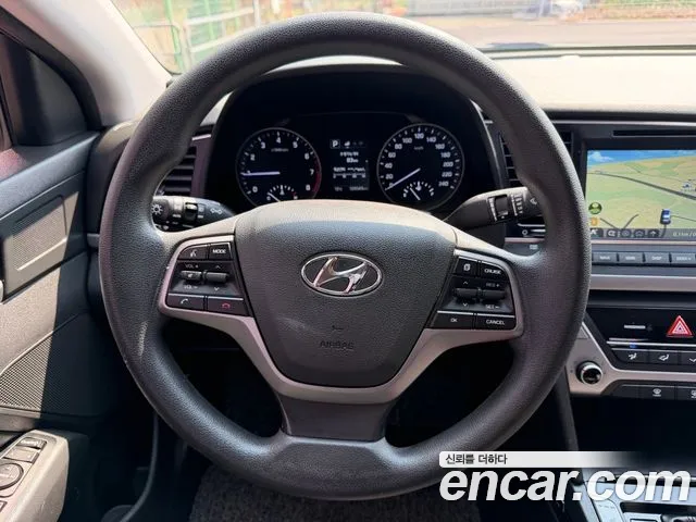 Hyundai Avante 2017 thumb 12