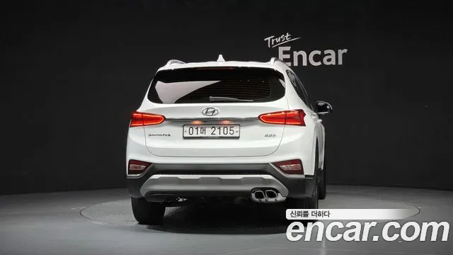 Hyundai Santa Fe 2018 thumb 4