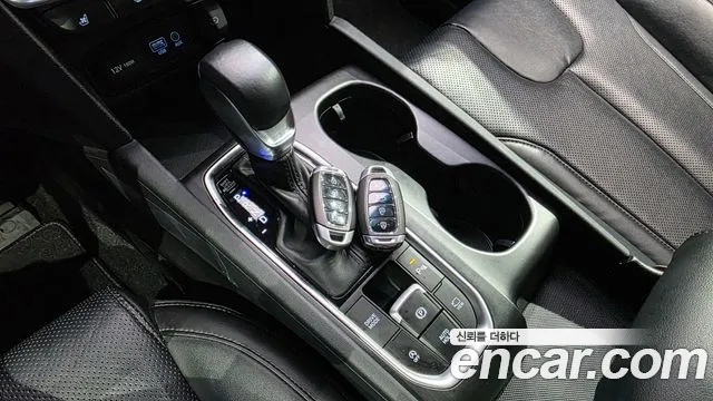 Hyundai Santa Fe 2018 thumb 9