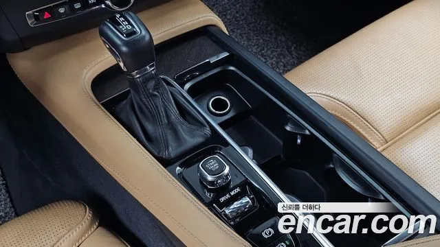 Volvo V90 2017 thumb 9