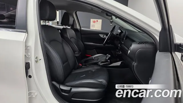 Kia K3 2018 thumb 11
