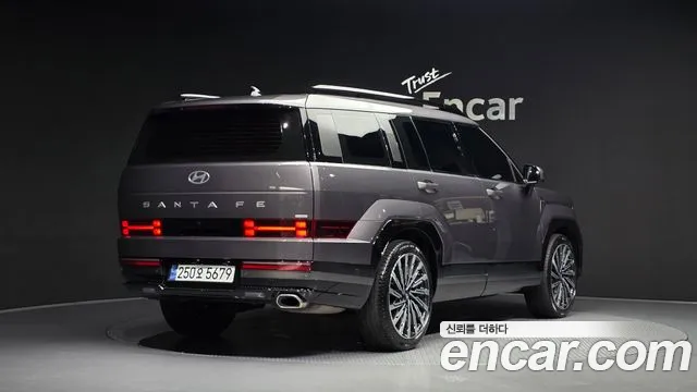 Hyundai Santa Fe 2024 thumb 2