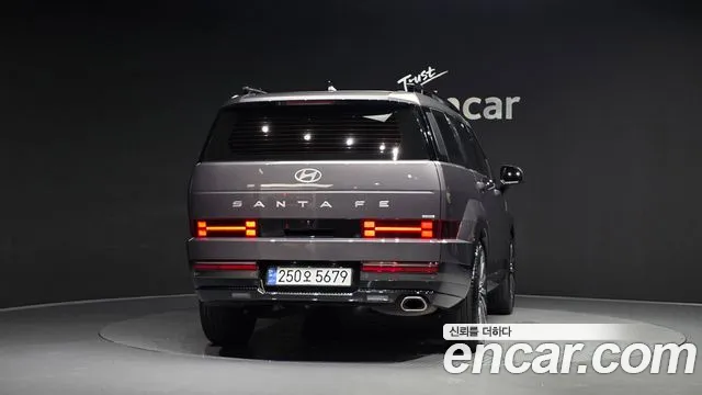 Hyundai Santa Fe 2024 thumb 4
