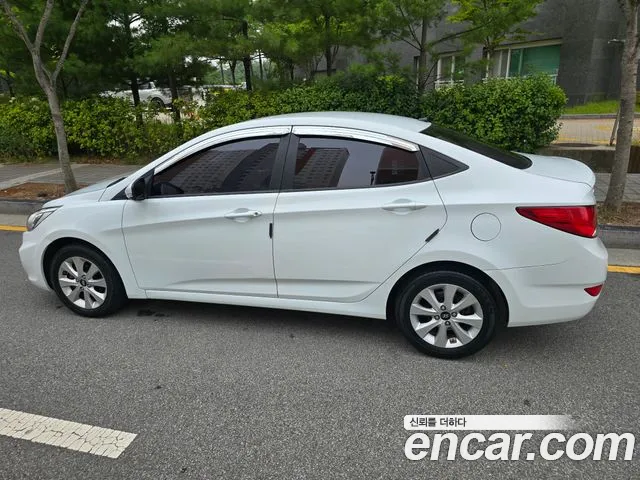 Hyundai Accent 2015 thumb 5