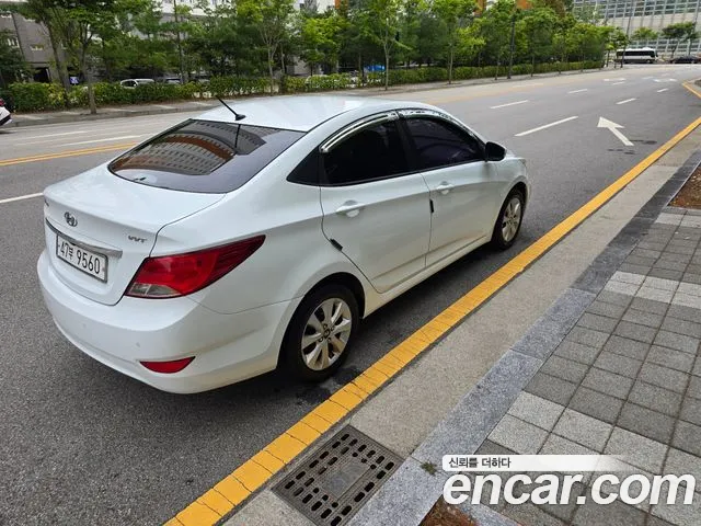 Hyundai Accent 2015 thumb 6
