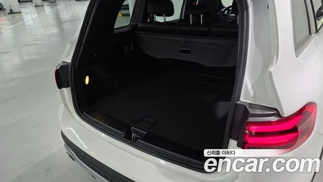Mercedes-Benz GLB 2026 thumb 10