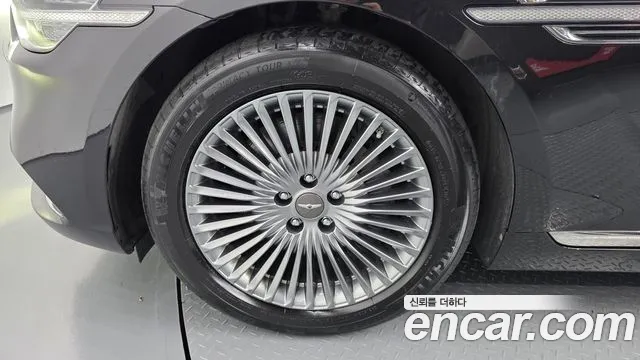 Genesis G90 2019 thumb 5