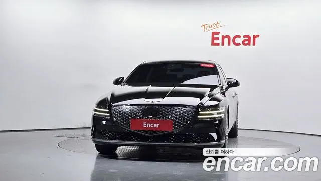 Genesis G80 2022 thumb 2