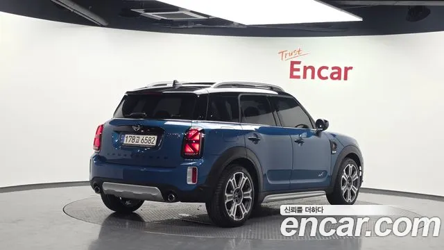 Mini Countryman 2021 thumb 2