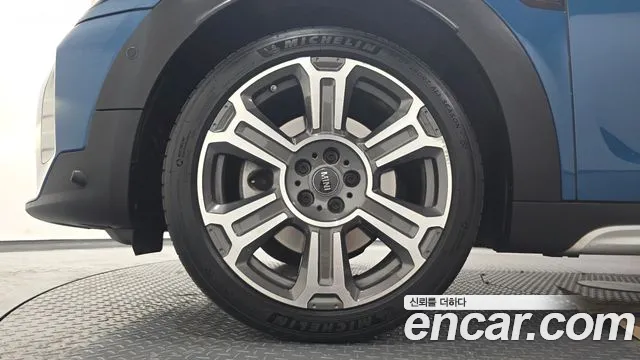 Mini Countryman 2021 thumb 5