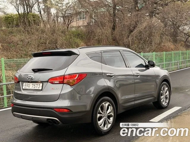 Hyundai Santa Fe 2013 thumb 6