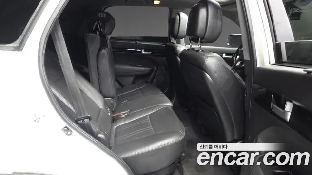 Kia Sorento 2012 thumb 12