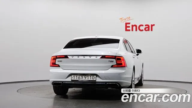 Volvo S90 2019 thumb 3