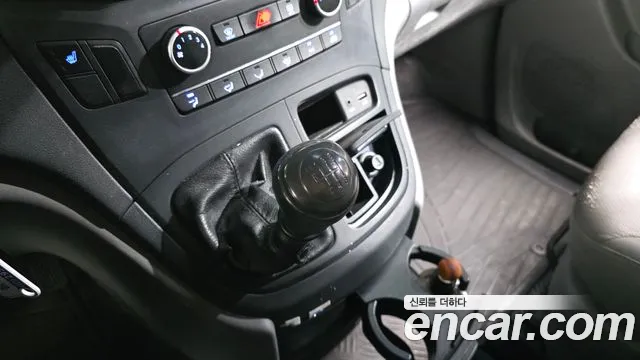 Hyundai Starex 2016 thumb 9