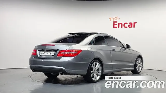 Mercedes-Benz E-Класс 2013 thumb 2