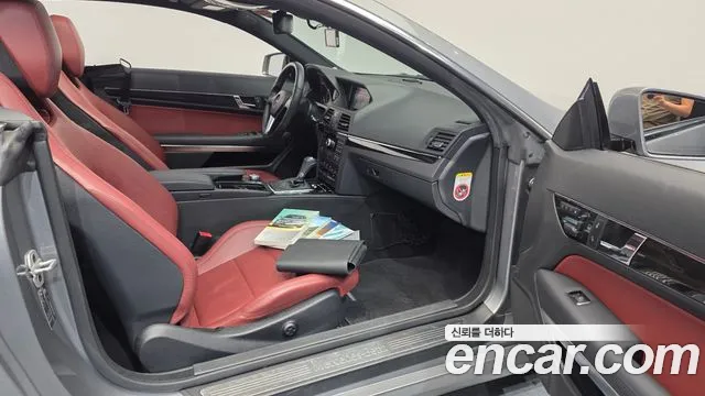 Mercedes-Benz E-Класс 2013 thumb 11