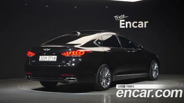Genesis G80 2018 thumb 2