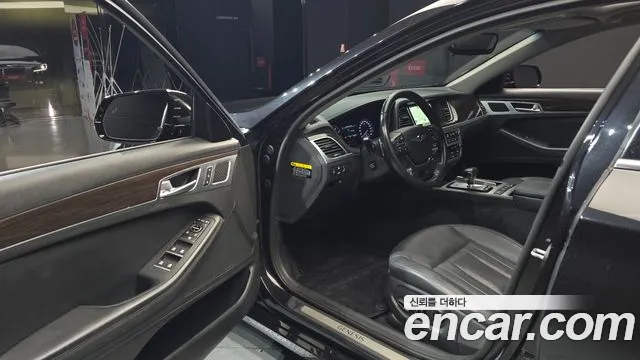 Genesis G80 2018 thumb 10