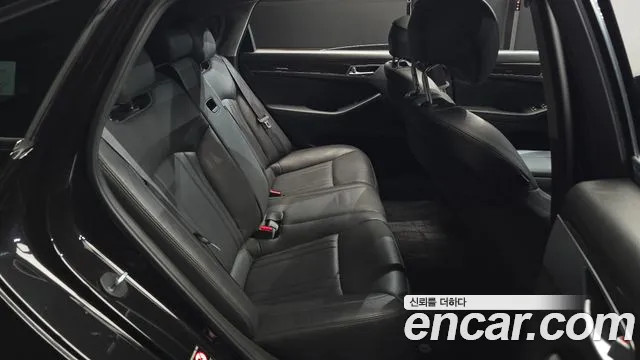 Genesis G80 2018 thumb 11